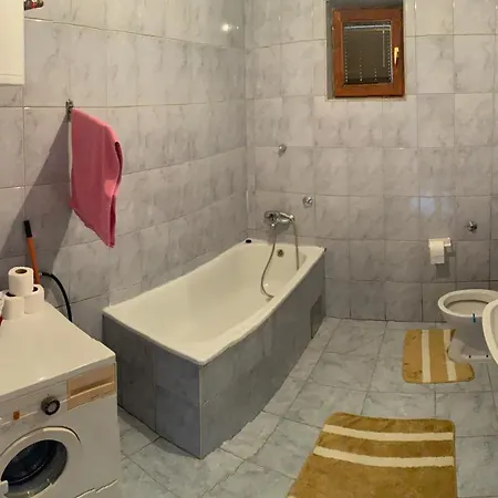 Apartment Apartman Atina